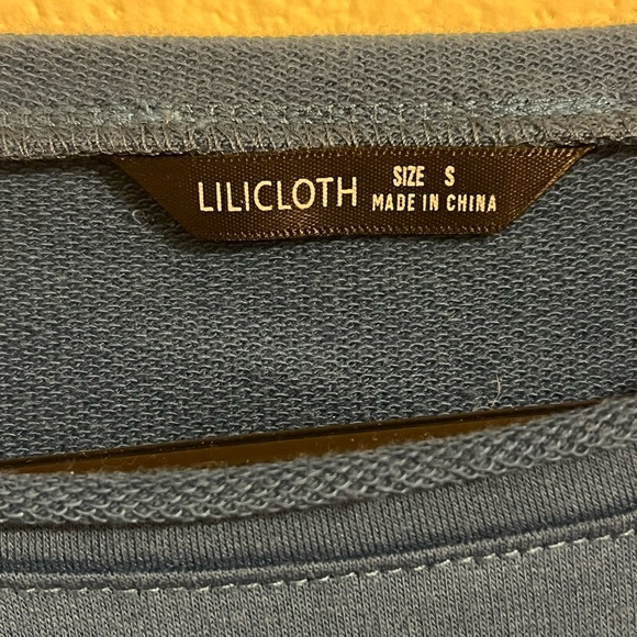 Yes I’m cold Crewneck  sweatshirt  size S - Picture 3 of 4